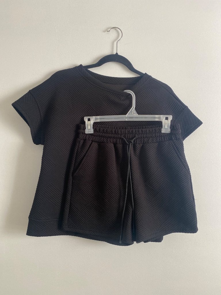Black Textured Short Sleeve Top & Shorts Set Size S Elastic Waist, Side Pockets